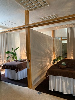 10F Aroma massage room