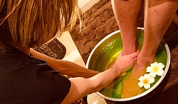 Foot baht free for massage 60 mins over